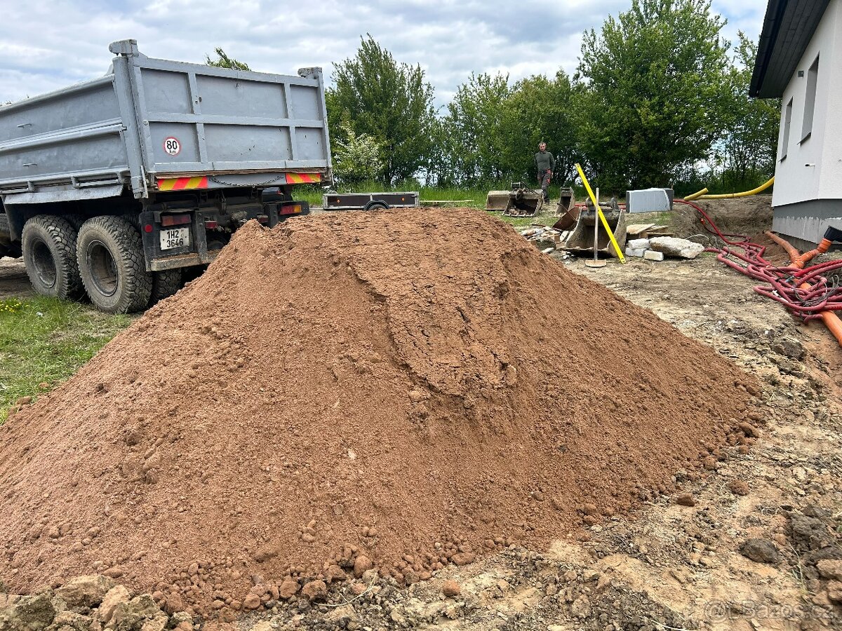 nabízím tříděnou zahradní zeminu