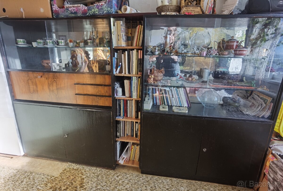 Retro skříň, příborník