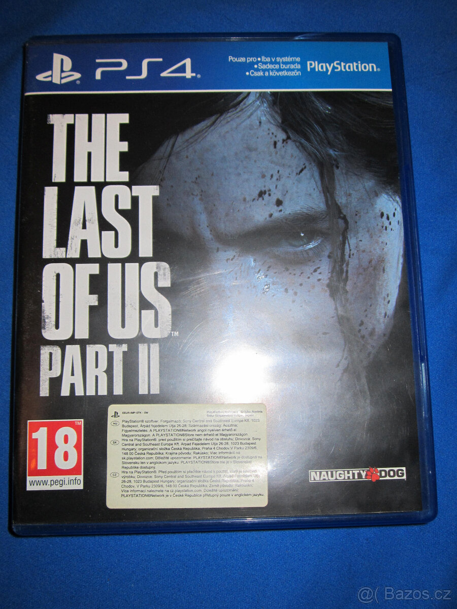 Joystick, hry a stojan pro ps4