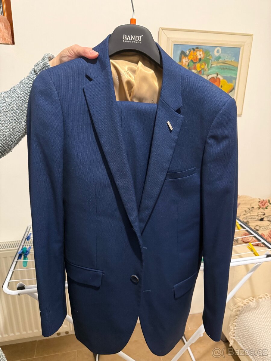 Oblek Bandi