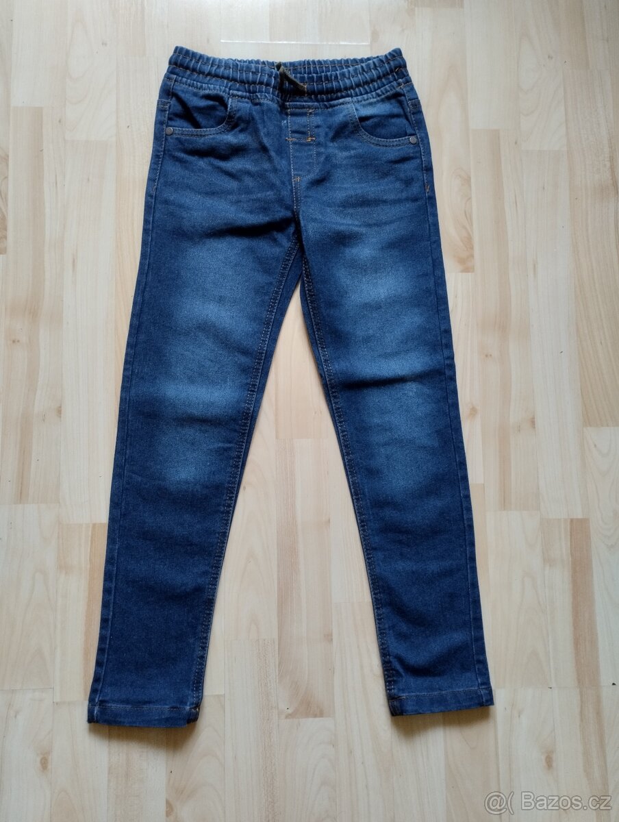 Nové chlapecké džíny vel.134