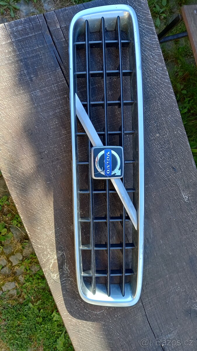 Volvo xc90 04-08 maska