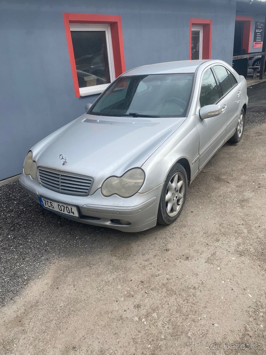 Mercedes benz C270