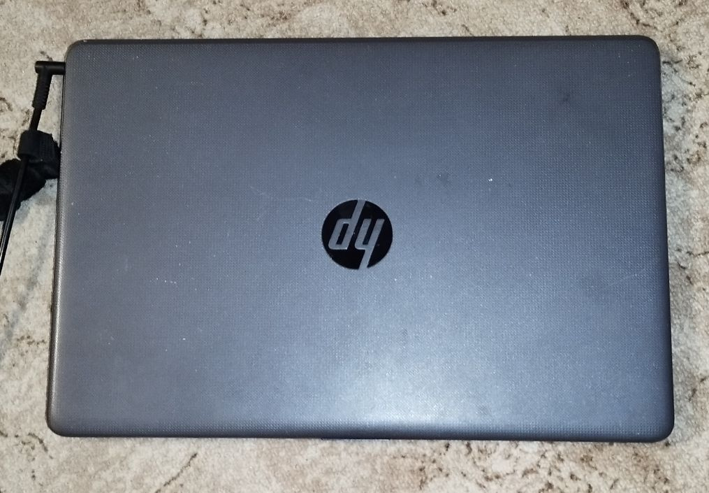 Notebook HP 250 G6, černá 3VJ20EA#BCM