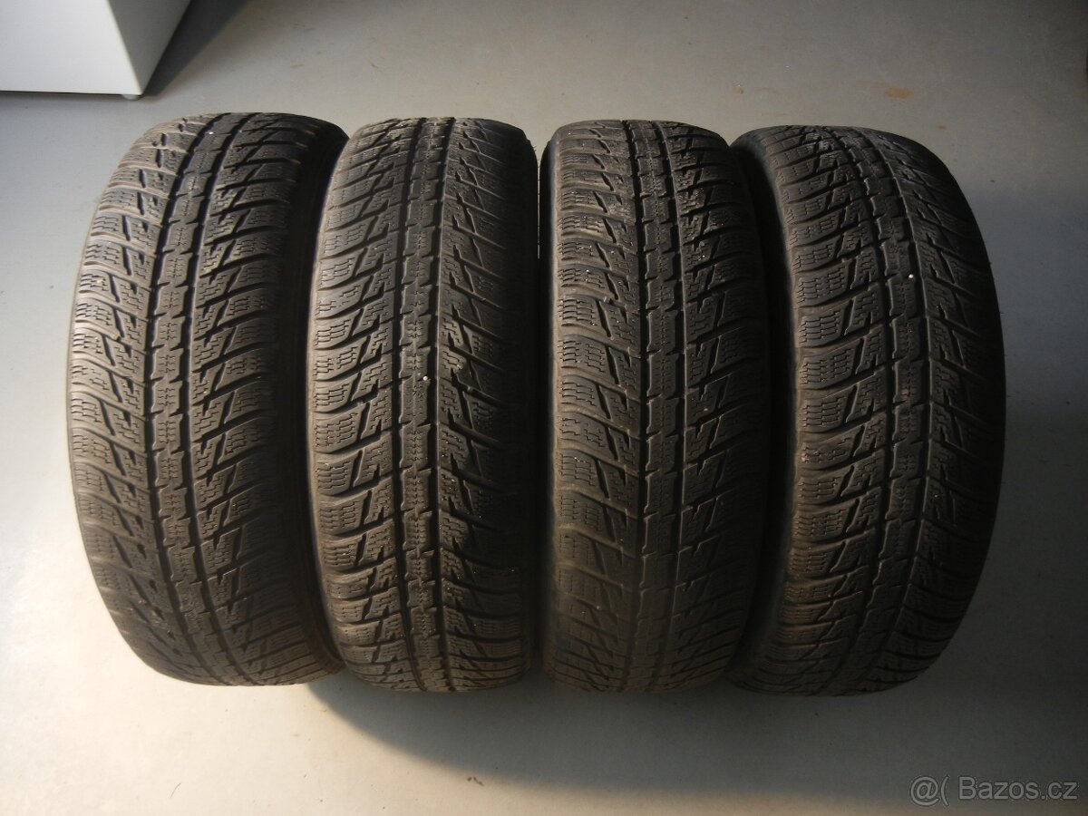 Zimní pneu Nokian 215/65R17
