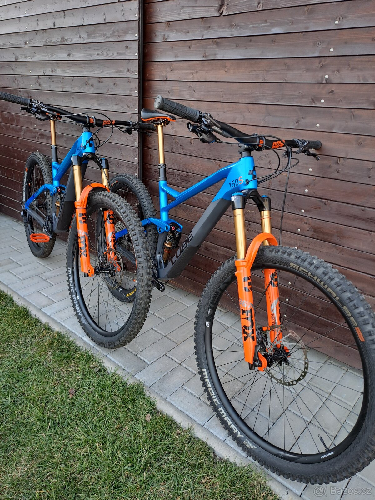 Zánovní enduro kolo Cube Stereo Carbon / vel. L