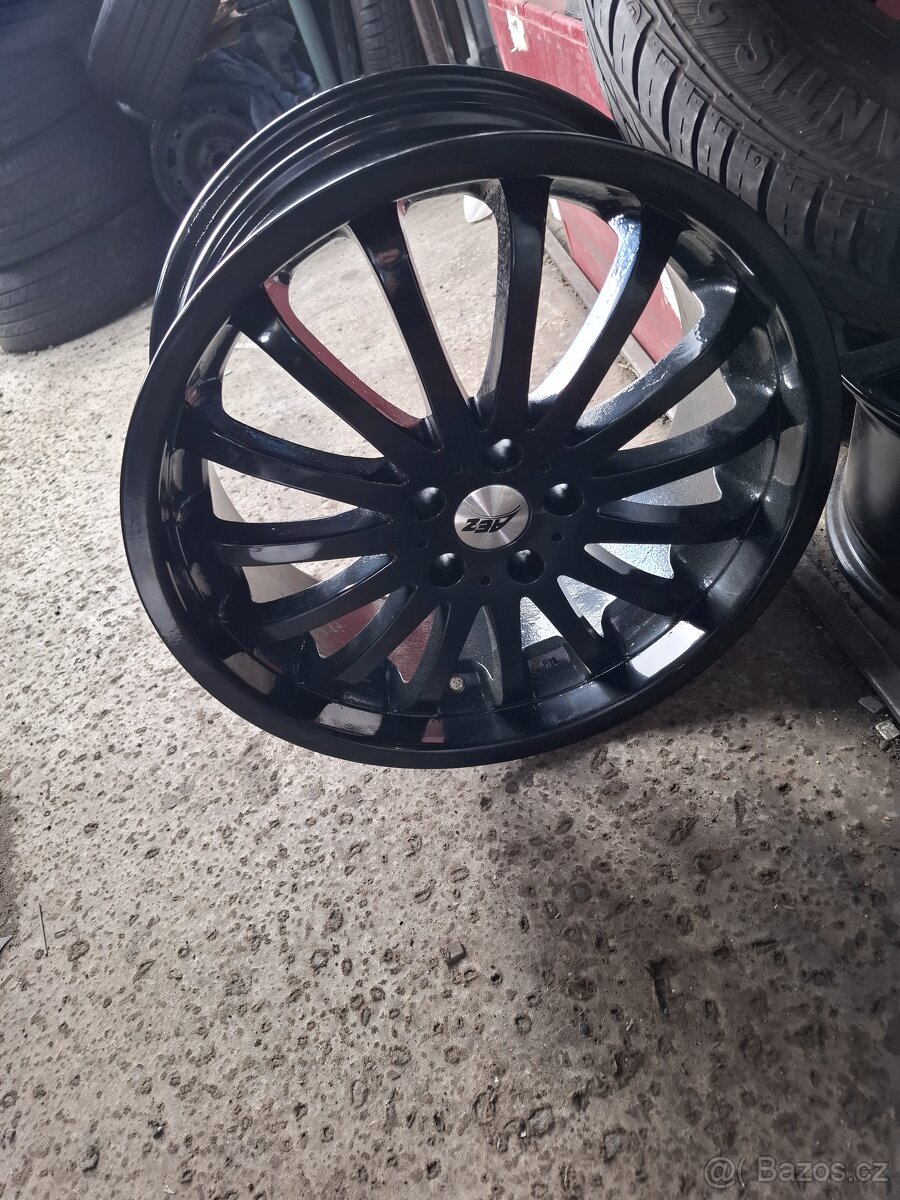 Vyměním elektrony kola 235/40 r19
