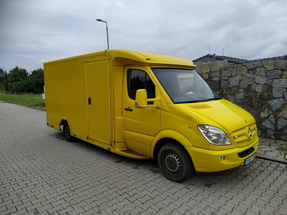 Mercedes Sprinter 316Cdi na obytný vůz - dílnu