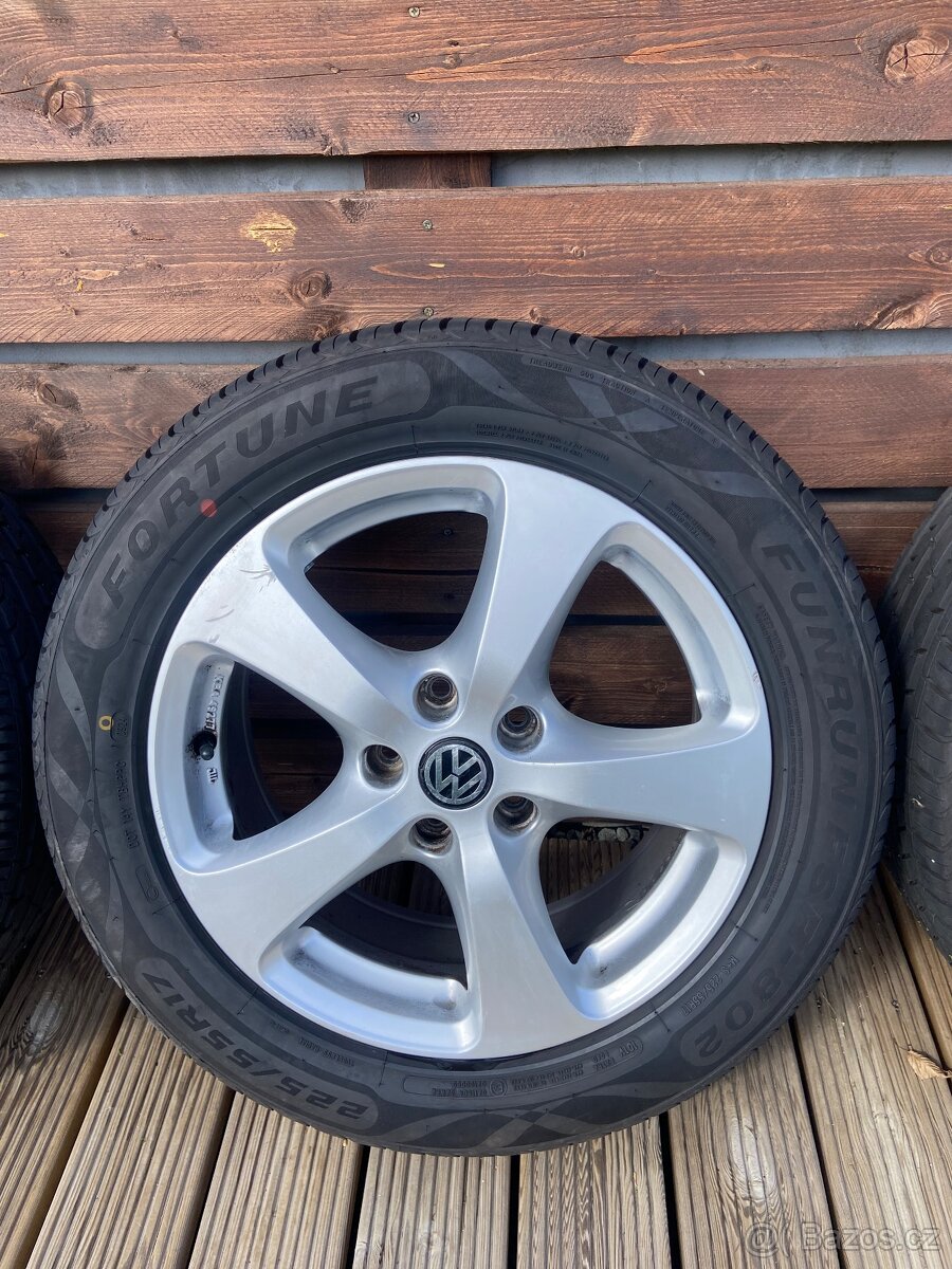 Alu kola VW 5x112 R17 plus nové letní pneu