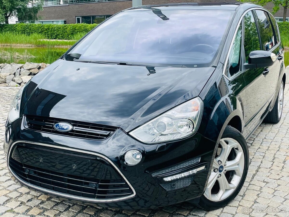 Ford S-MAX 2.0TDCI 120KW MANUÁL VÝHŘEV 7MÍST SENZORY TITANIU