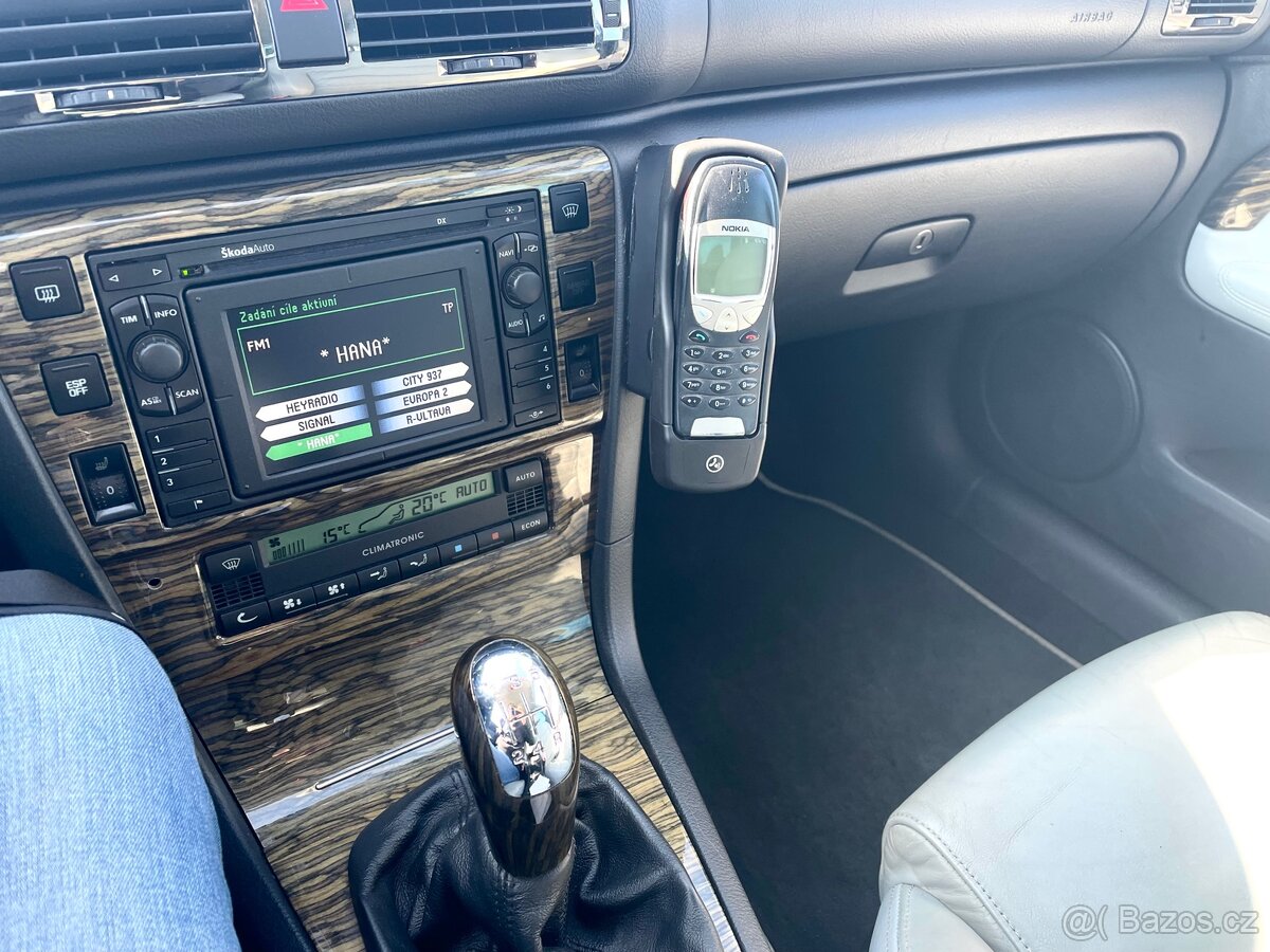 VW ŠKODA AUDI Cullmann Nokia držák