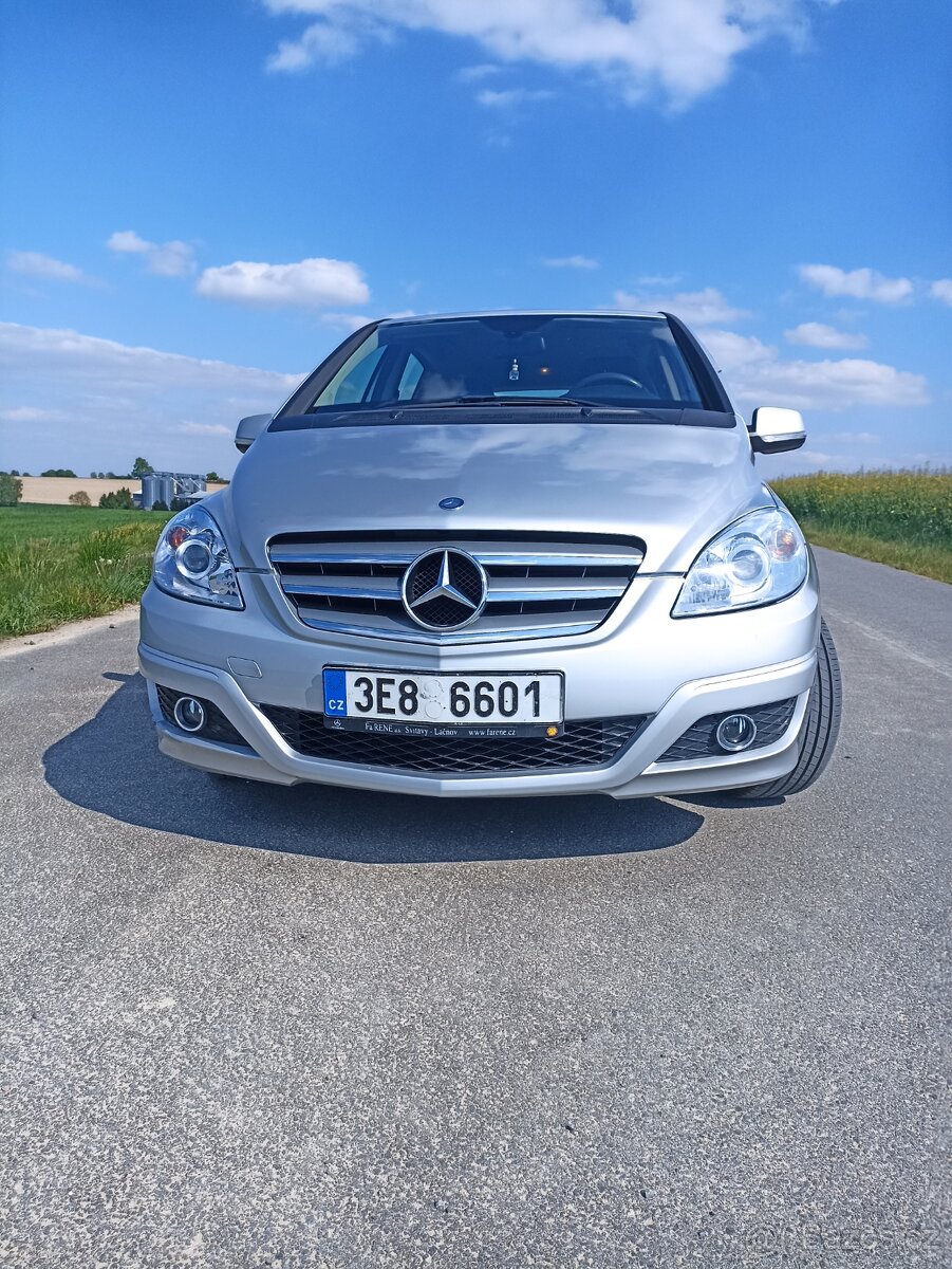 Mercedes Benz