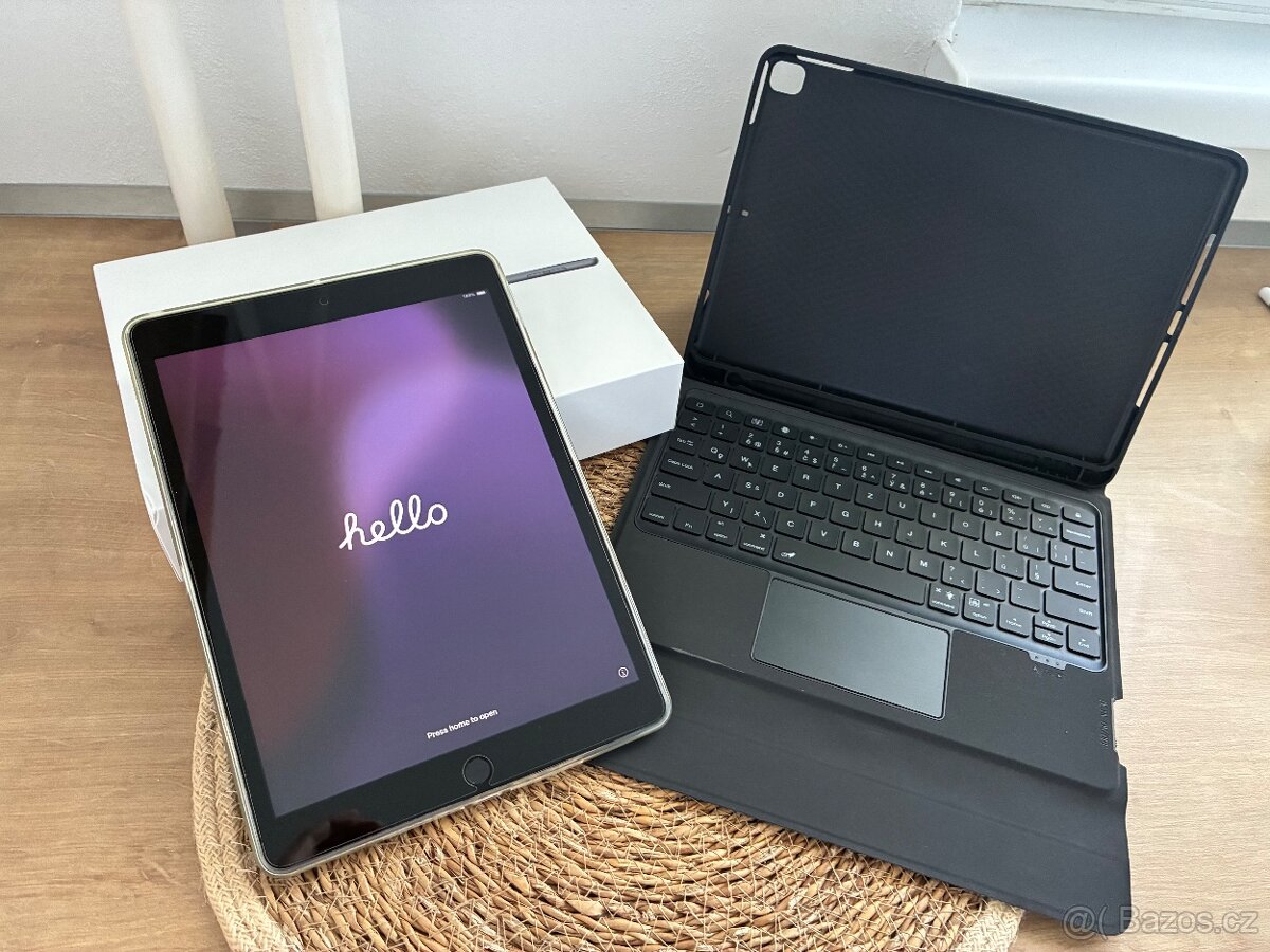 Apple iPad 9 10,2 64GB MK2K3FD/A A2602 zánovní+příslušenství