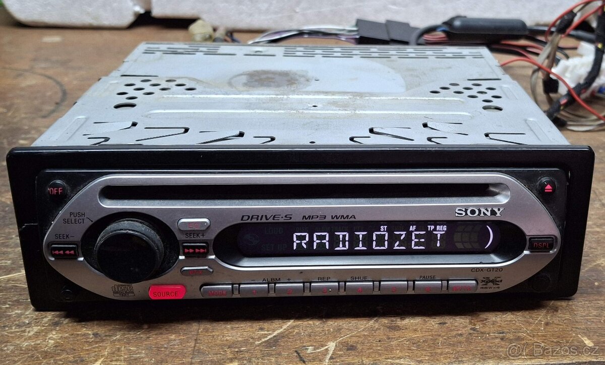 Autorádio SONY CDX-GT20 s CD MP3