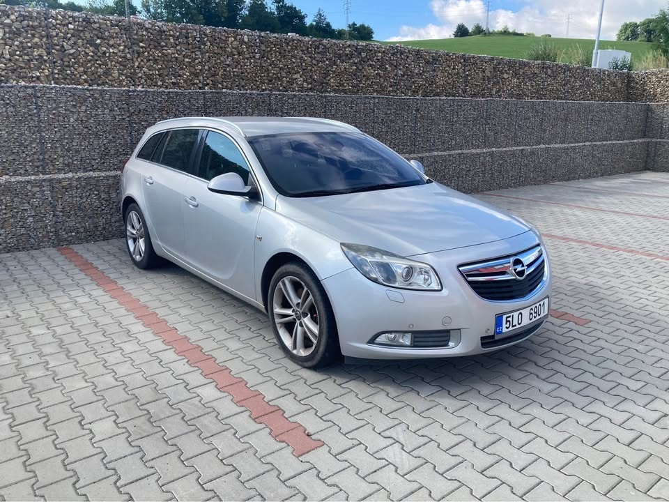 Prodám Opel Insignia A 2.0 cdti 4x4 Sports tourer