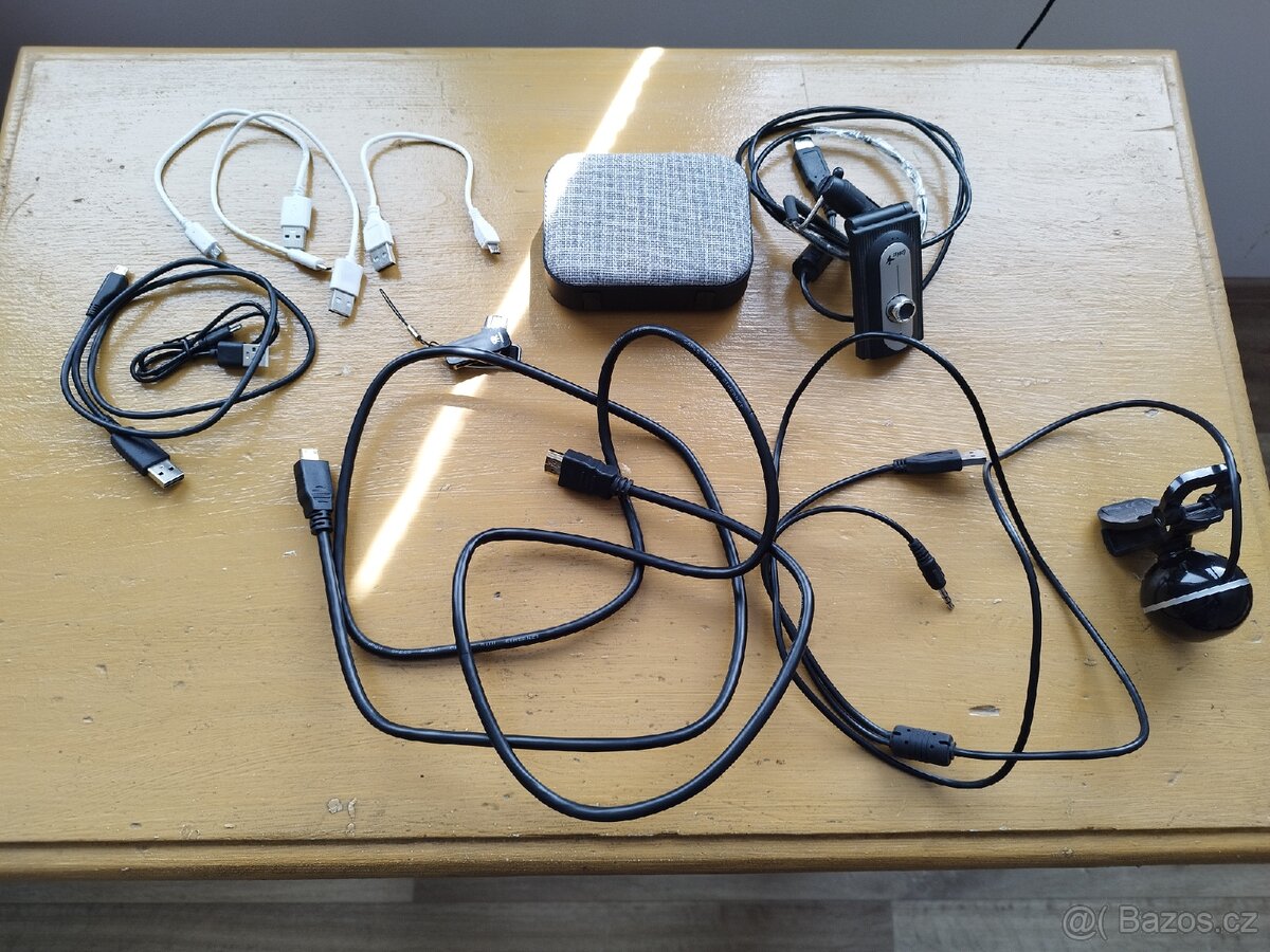 Mikro USB Kabely a jiné elektro