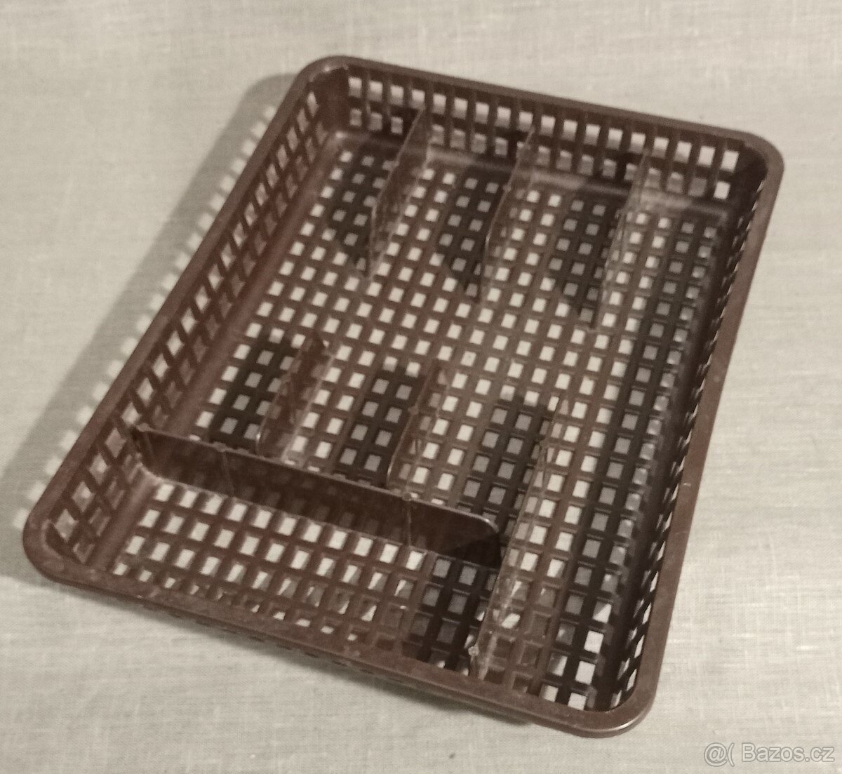 příborník organizér na příbory hnědý