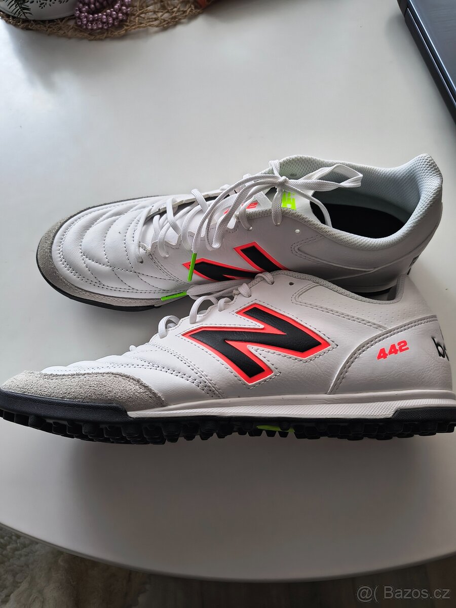N.O.V.É. Pánské kopačky Turfy New balance vel.44,5