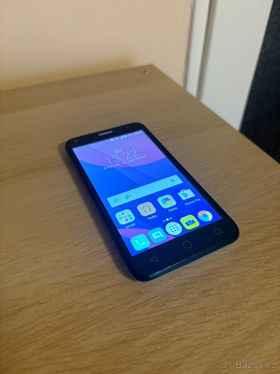 Mobilní telefon Alcatel Pixi 4