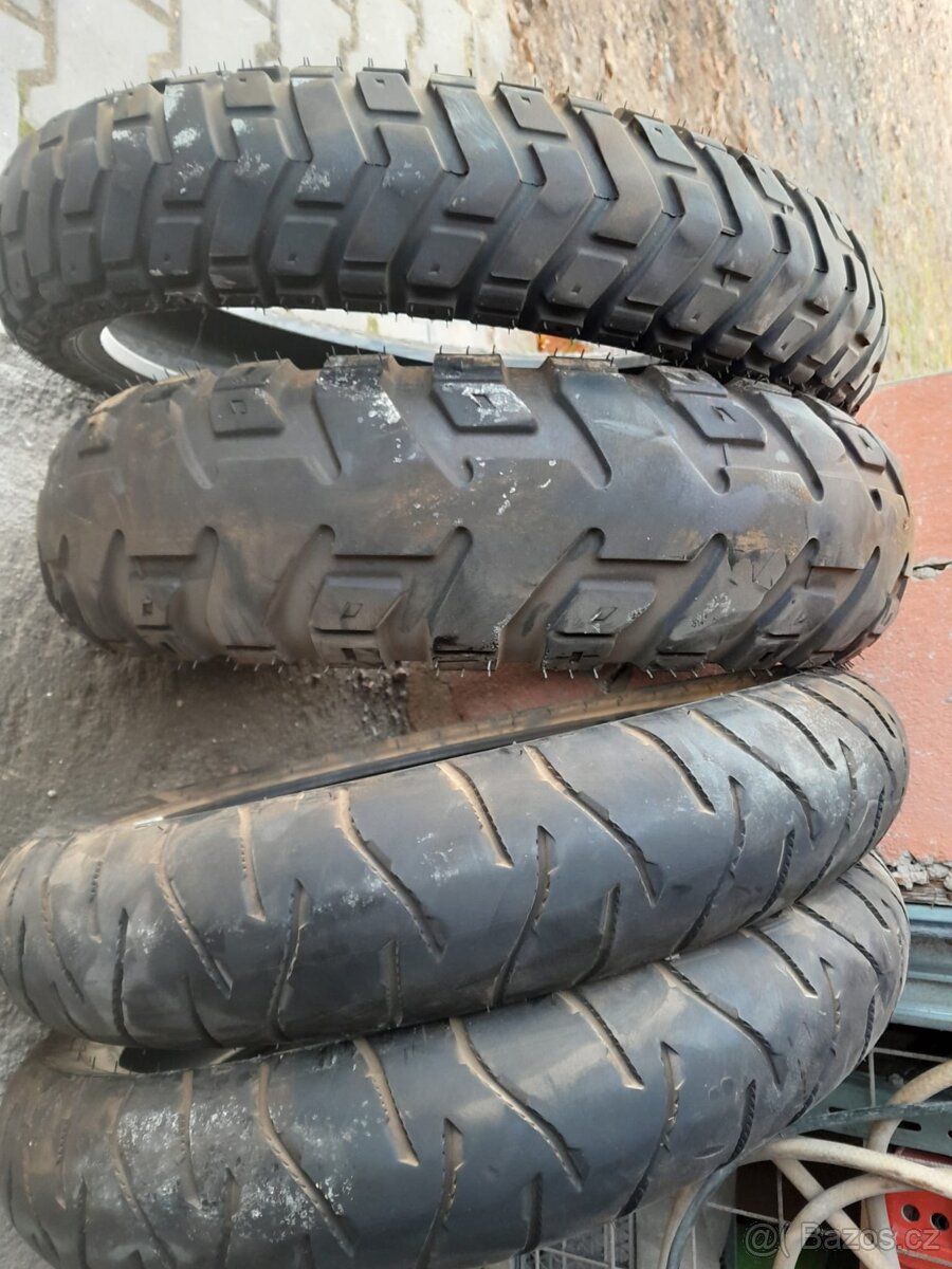 Pneumatiky moto na dojezd