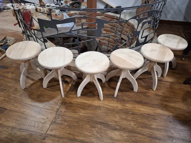 Klavírní stolička židlička