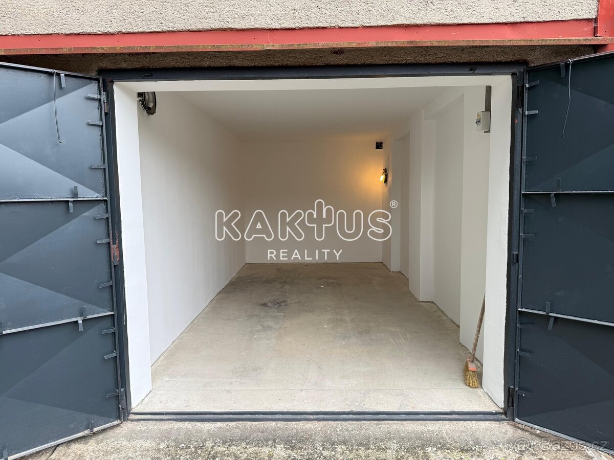 Pronájem garáže, 22 m2, ul. Martinovská, Ostrava- Poruba