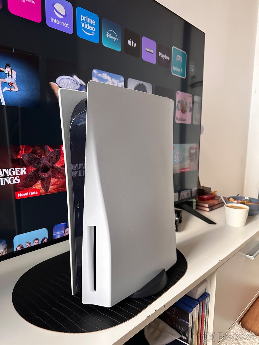 PlayStation 5 s mechanikou 2021