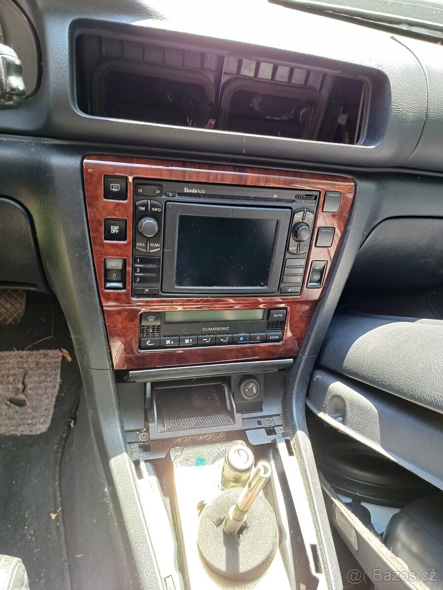 Rádio navi plus Škoda superb I kompletní panel