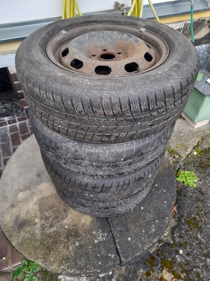 Zimní pneu+disky Škoda Octavia I