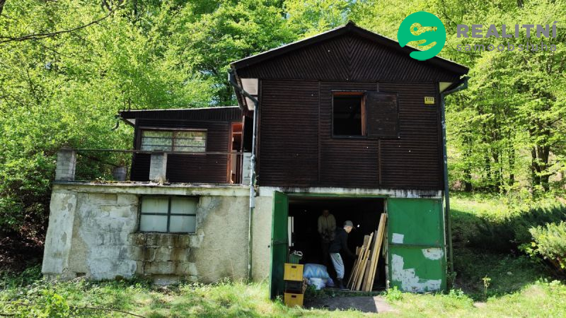 Chata Měchenice 3+1+T+G+ dílna