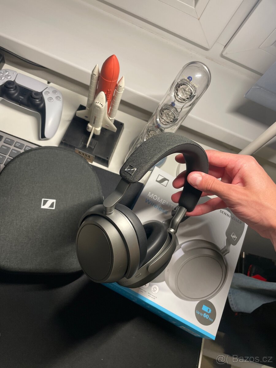 Sennheiser Momentum 4 Graphite