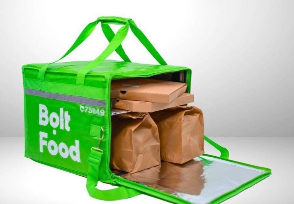 Úplně nový Bolt Food Box do auta na prodej
