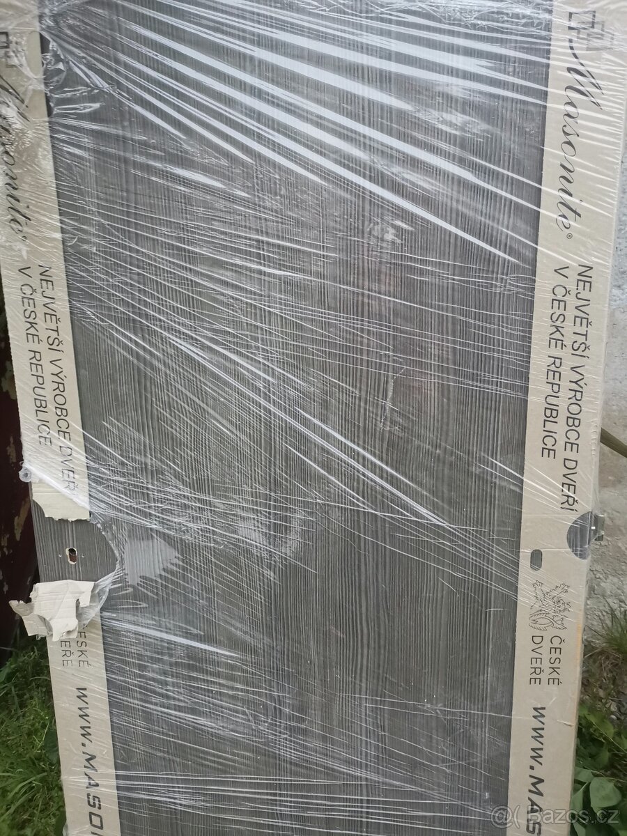 Nabízím nové 80 cm interiérové dveře včetně zárubně
