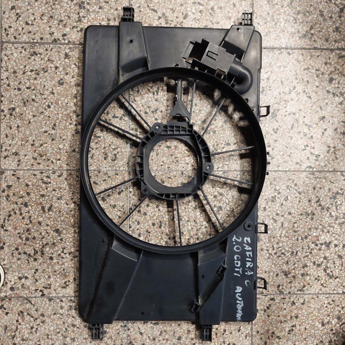 Stěna ventilátoru Opel Zafira 2010 - 2015