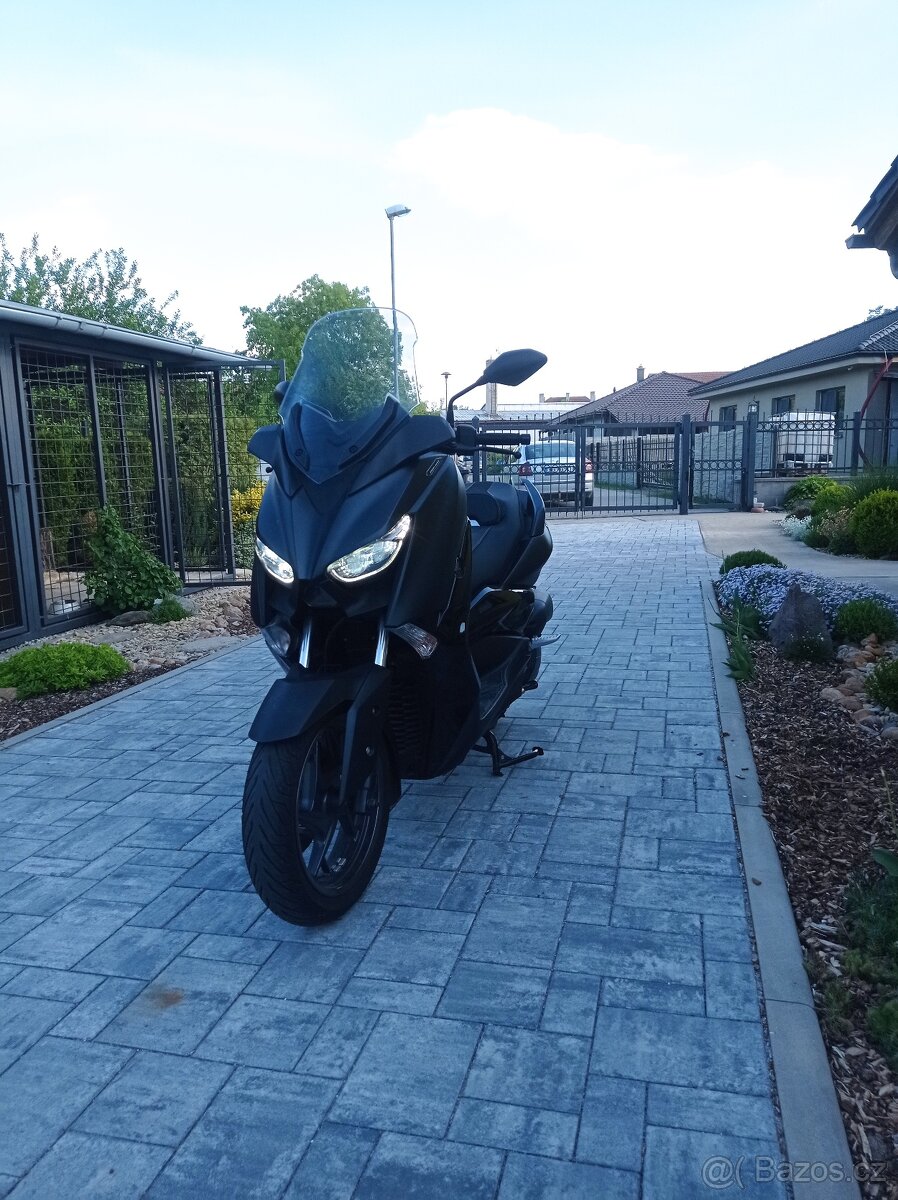 Yamaha X-Max Iron Max 125