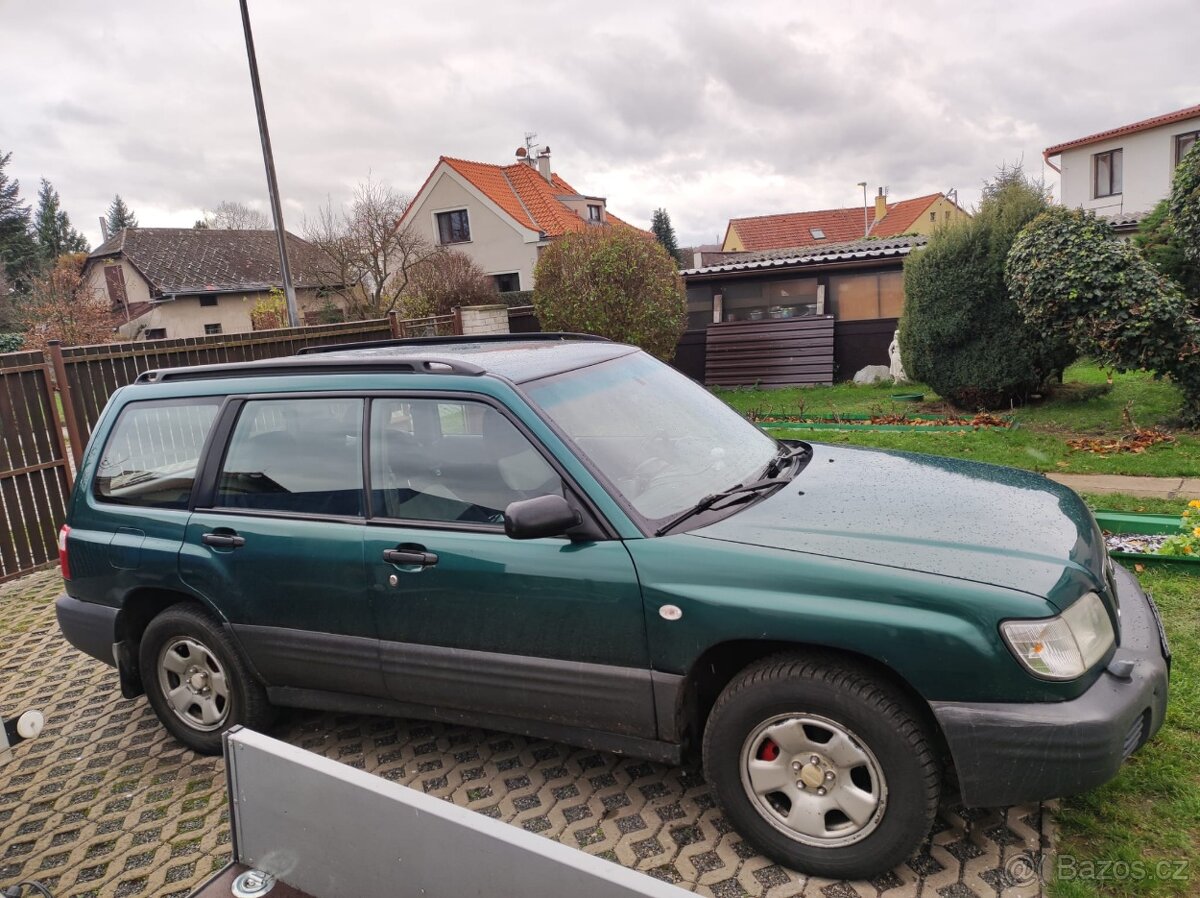 Subaru Forester 2.0 1999 4x4 benzín + LPG, koule