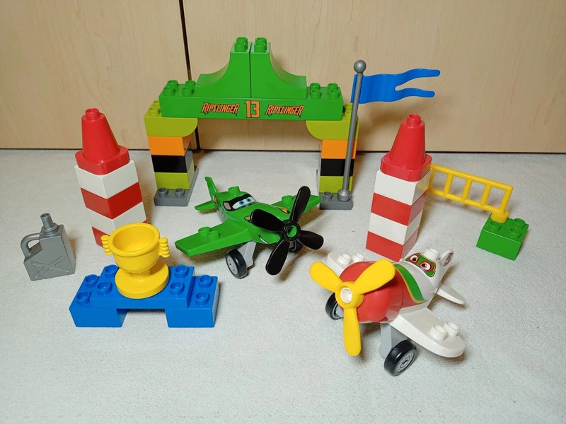 lego duplo planes