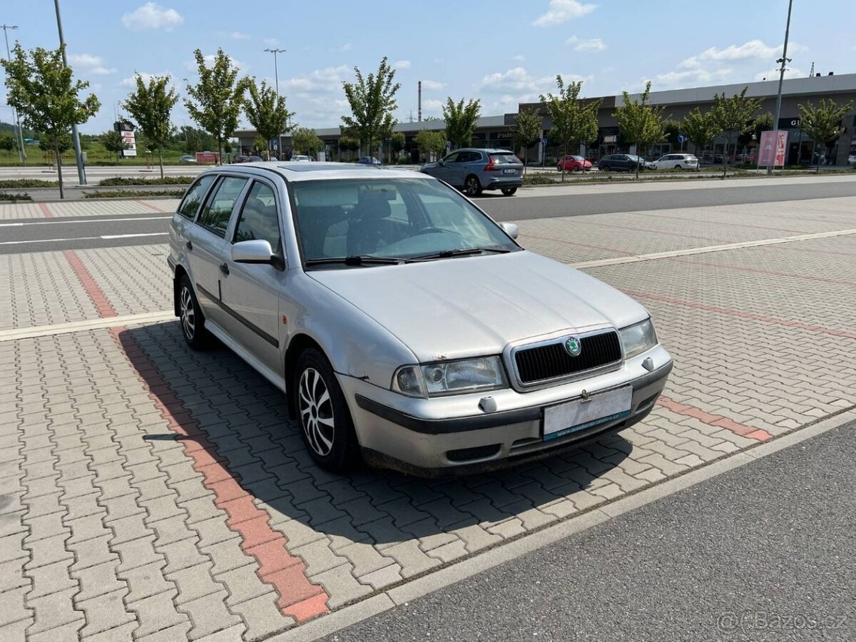 Škoda Octavia 1.8i turbo 110kw koup. ČR