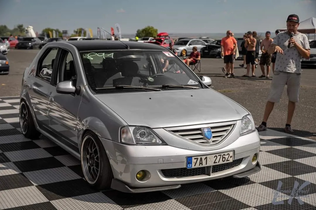 4x100 r17