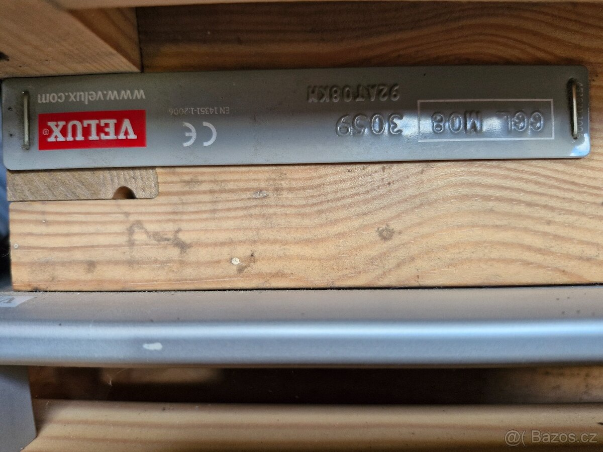 PRODÁM STŘEŠNÍ OKNA VELUX