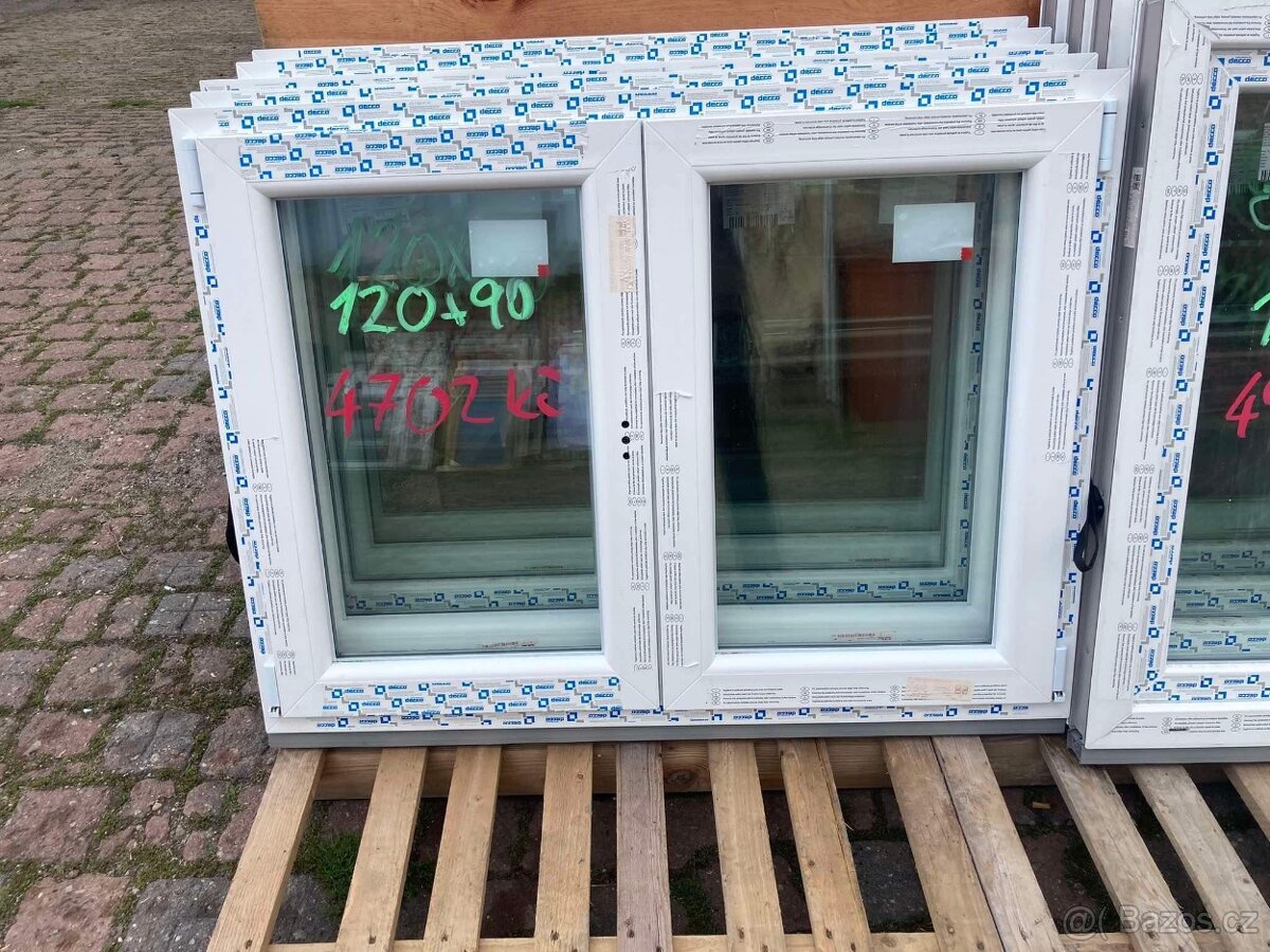 Prodám plastové okno 120x90 dvoukřídlé