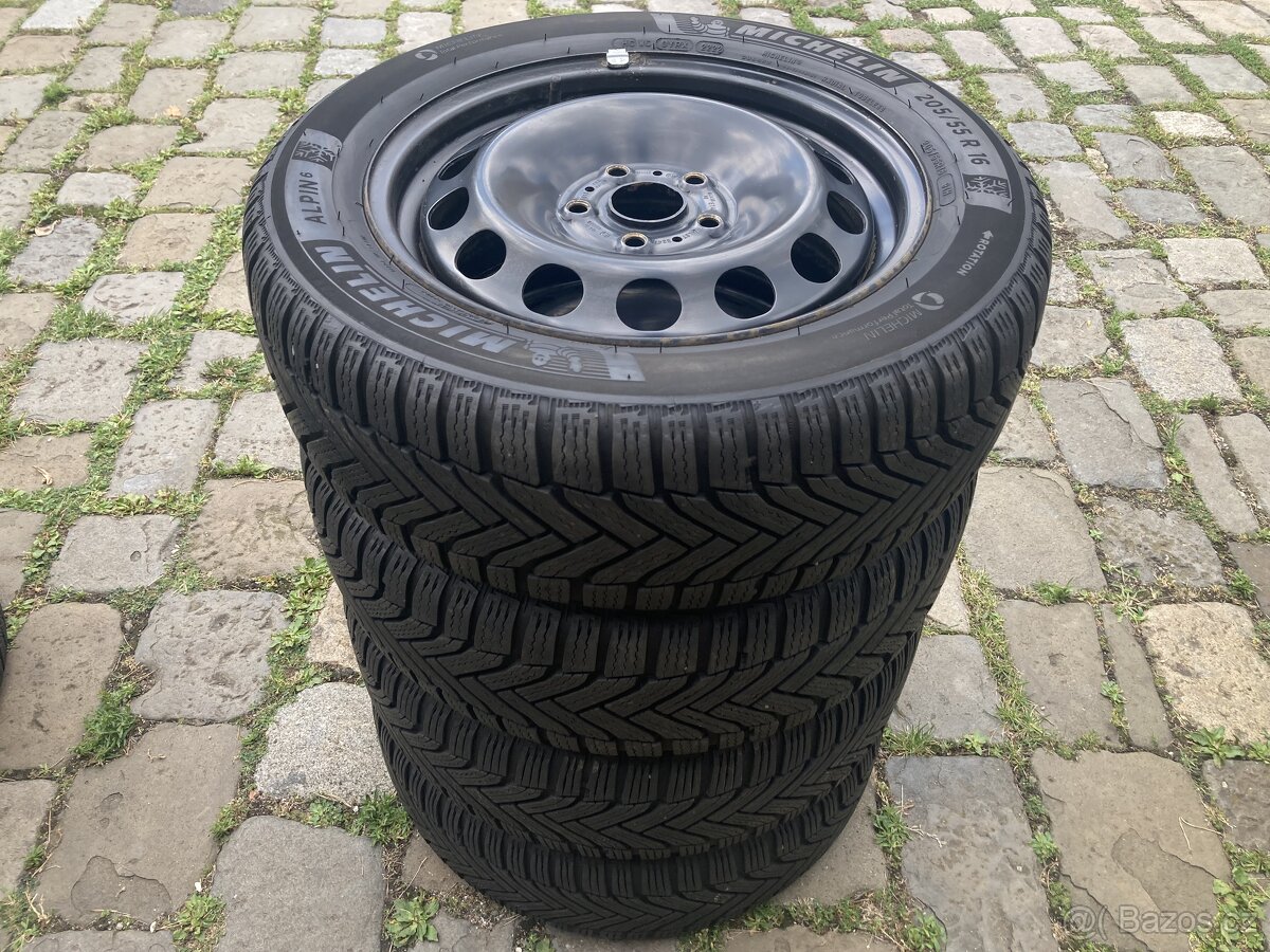 Zimní kola ŠKODA OCTAVIA II 16" 5x112 MICHELIN 205/55R16