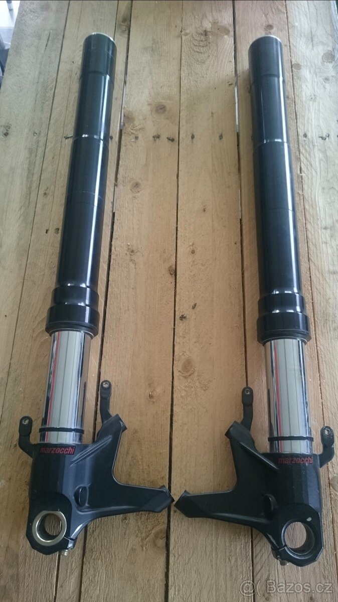 MV Agusta 1090 R  Marzocchi tlumiče