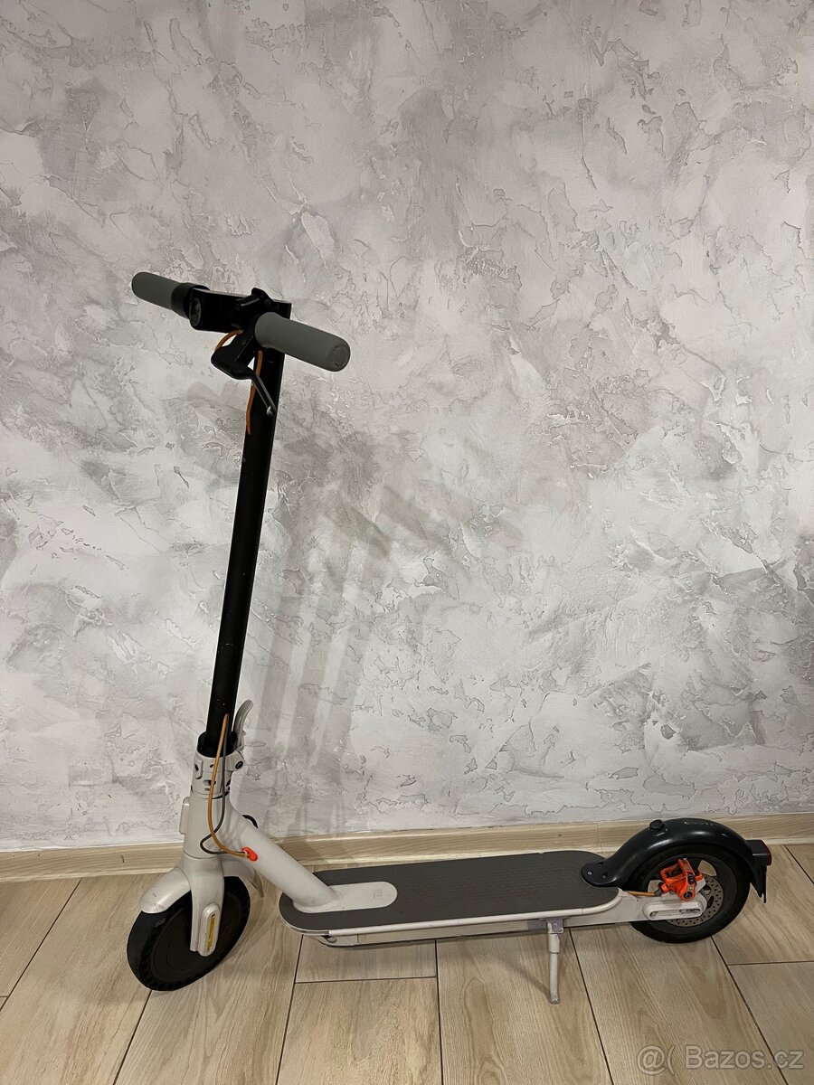 Xiaomi Mi Electric Scooter 3