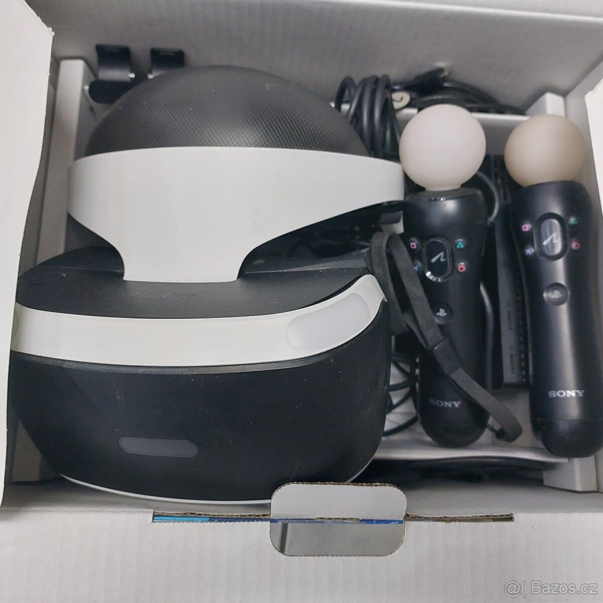 Virtuální brýle PS4, kamera, pohybové ovladače, kabely
