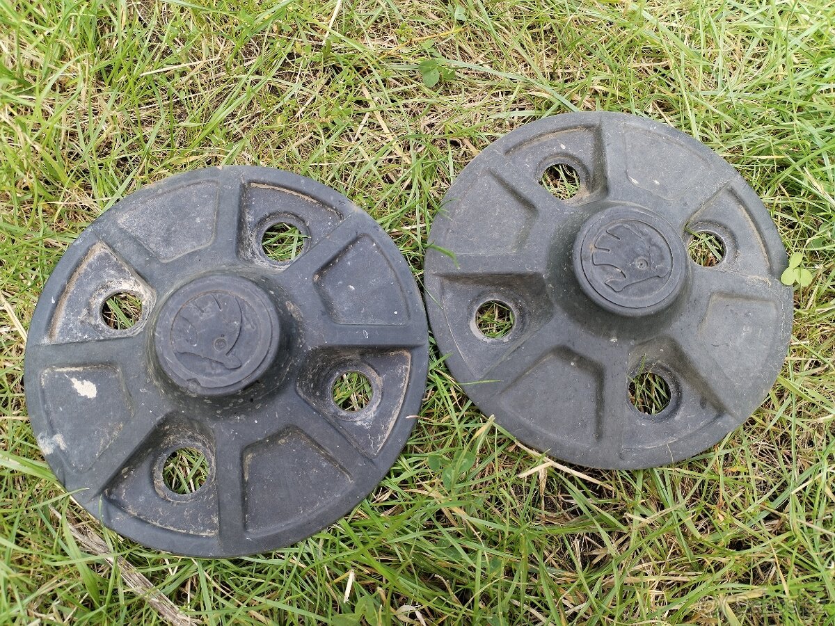 Pokličky kol 2ks Škoda 105,120,130,Rapid,Garde