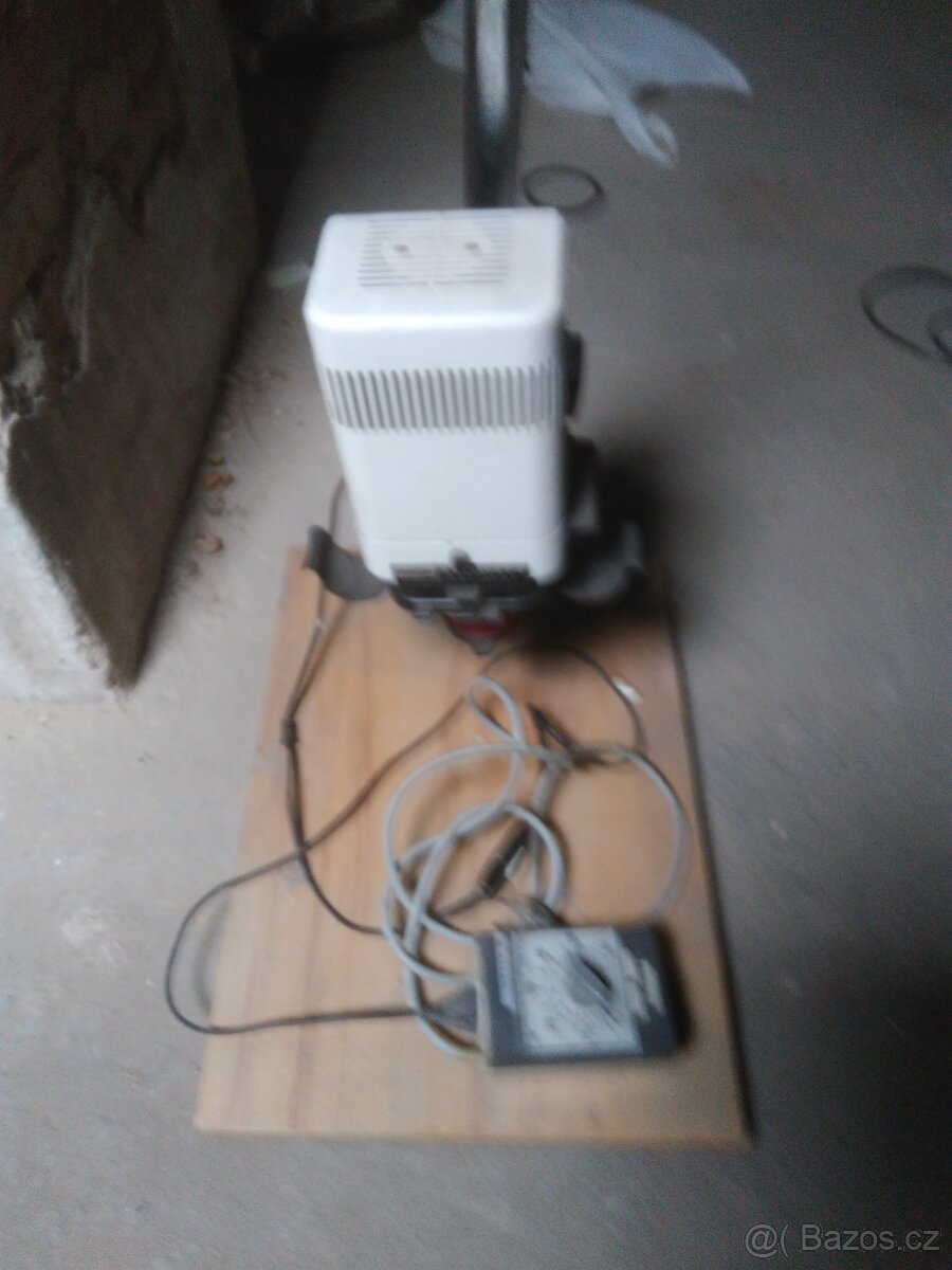 zvětšovací přístroj