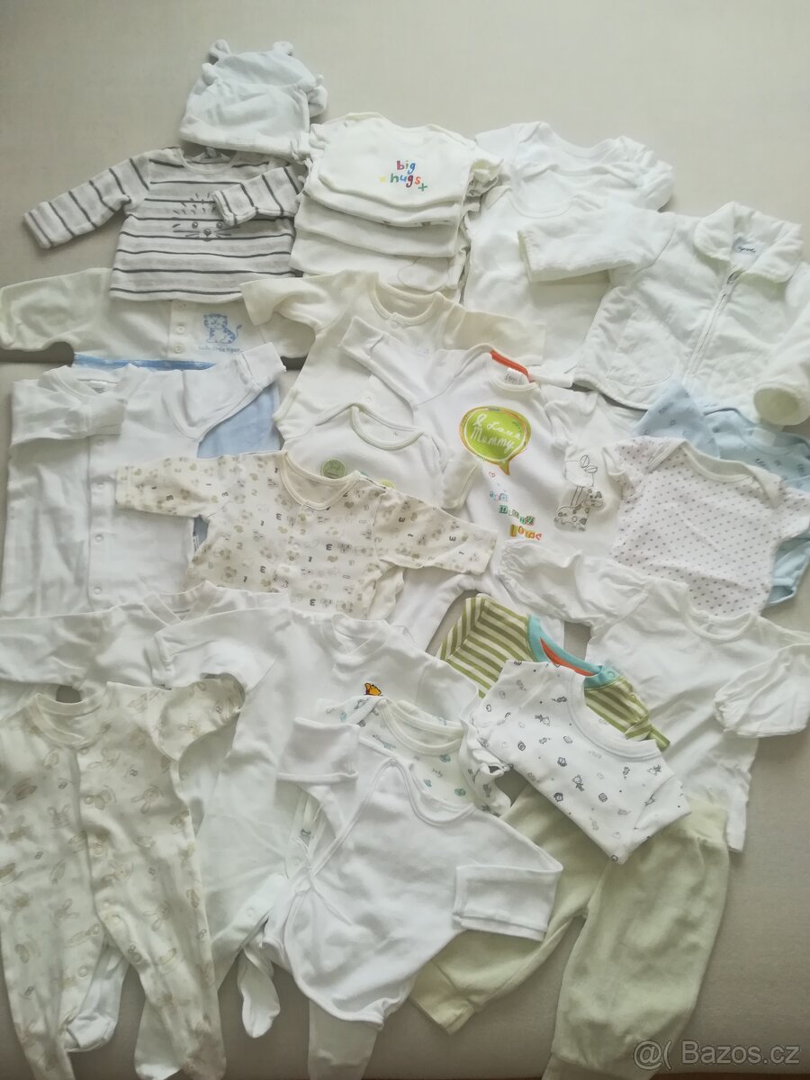 kojenecké oblečení