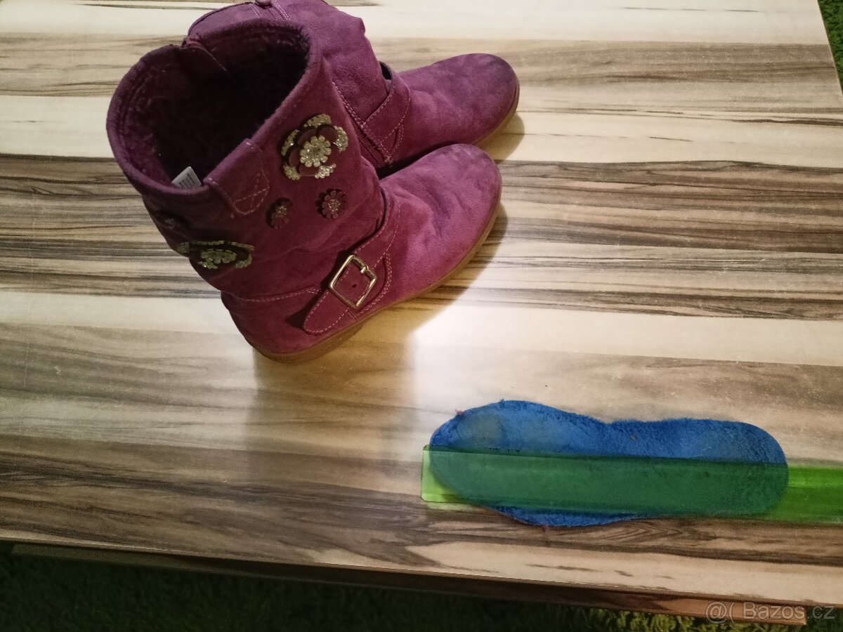 Zimní kozačky vel 29