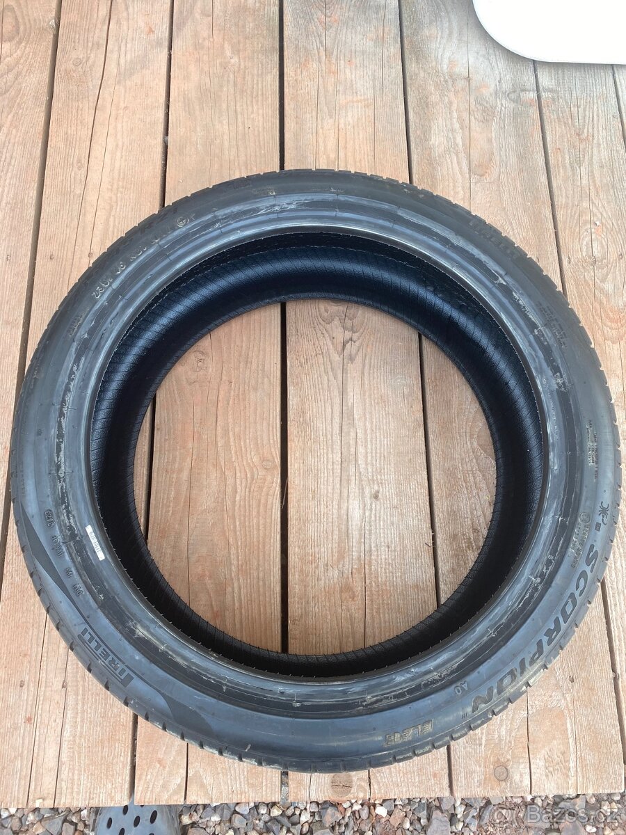 Letní pneumatiky 235/45/21 Pirelli Scorpion - 2ks 21"